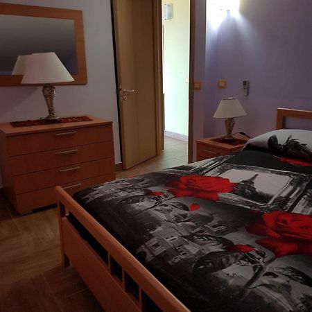 פיצו Appartamento Marinella מראה חיצוני תמונה