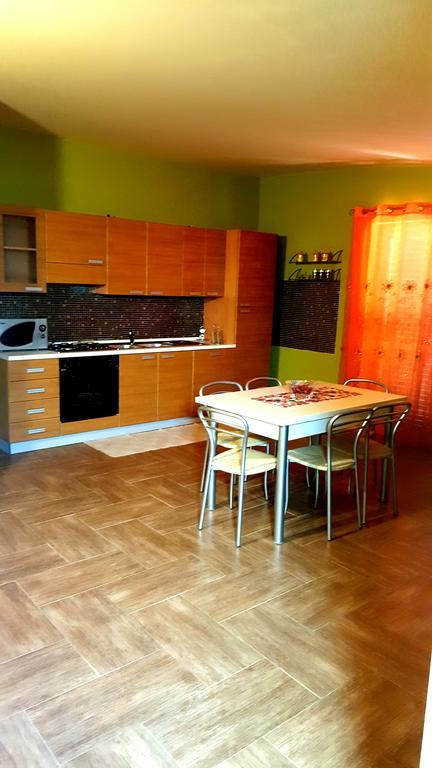 פיצו Appartamento Marinella מראה חיצוני תמונה