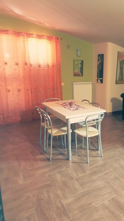 פיצו Appartamento Marinella מראה חיצוני תמונה
