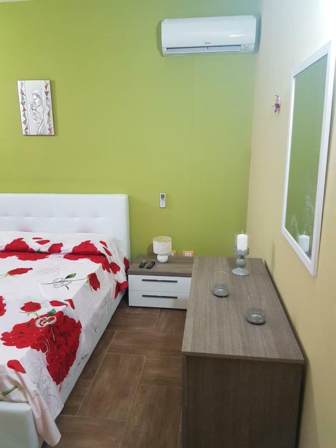 פיצו Appartamento Marinella מראה חיצוני תמונה